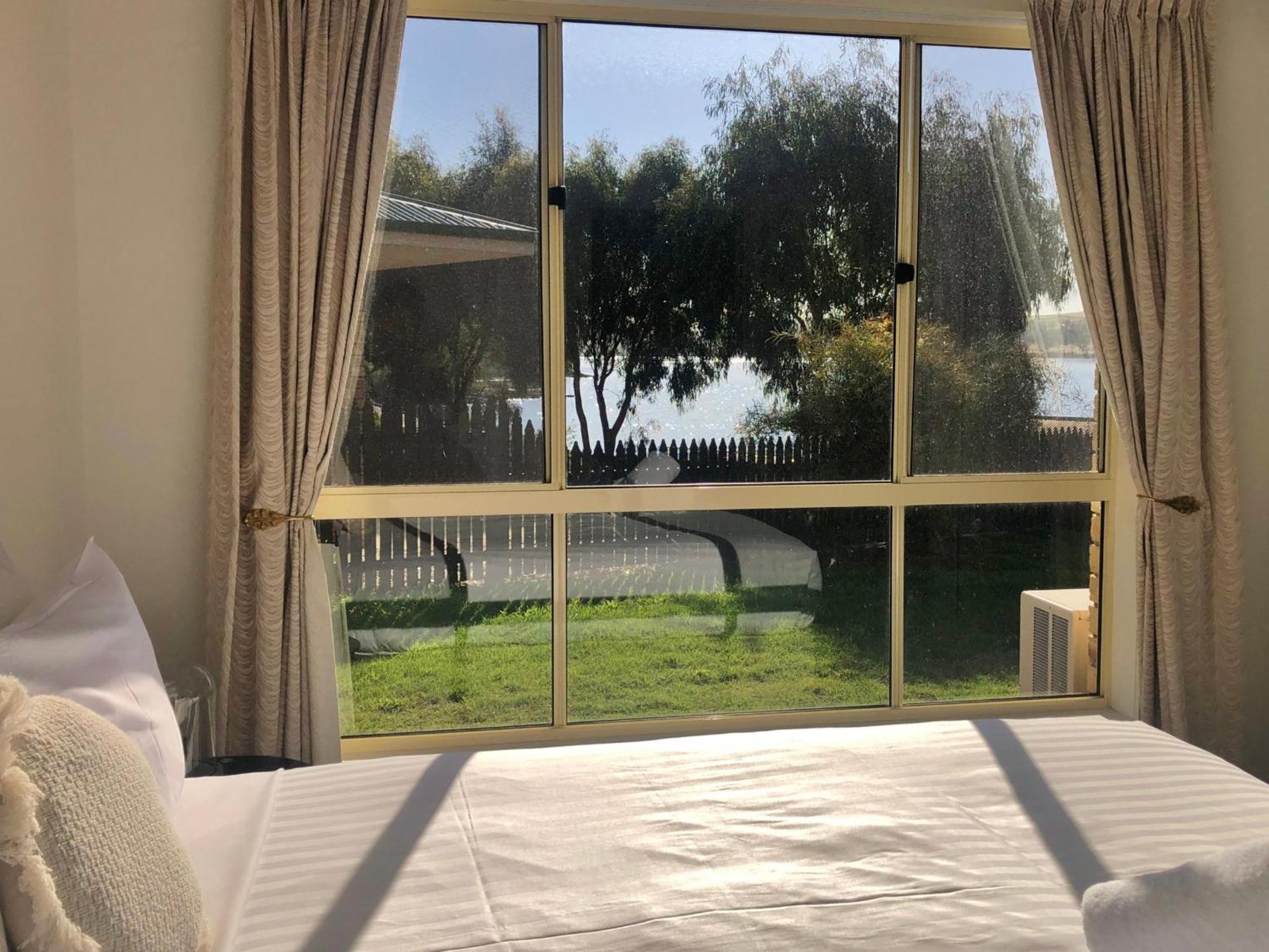 Eastcoaster Tasmania Hotel Orford Room photo
